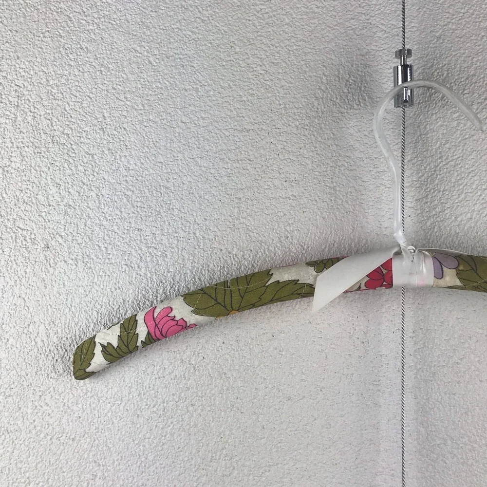 Vintage l 60s Quilted Lightly Padded Flower Power Kitsch Groovy Mod Coat Hanger